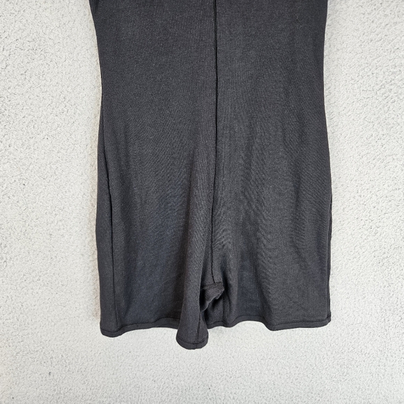 Skims Romper Womens Sz Black Med Ribbed Tank Shorts Bodysuit Minimalist Capsule - Picture 9 of 11